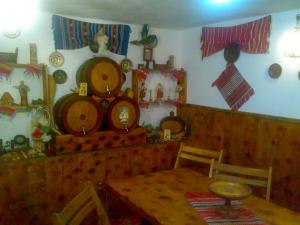 Vand casa in Plescoi