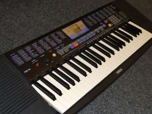 Yamaha PSR-78 - Claviatura electronica (orga)