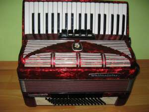 Acordeon Weltmeister Separato 96 basi