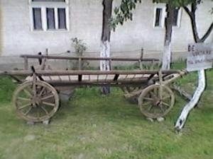 caruta veche din lemn
