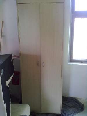 vand dulapuri cu 2 si 3 usi,   din pal si lemn masiv