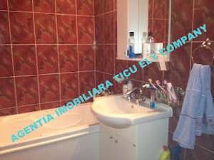 Vindem apartamente in Navodari {4}