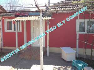 Vindem casa in Rasova