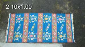 Vand covoare taranesti cusute manual