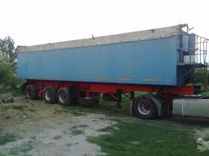 vand semiremorca cereale basculabila 55 mc, transport cereale