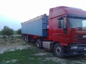 vand semiremorca cereale basculabila 55 mc, transport cereale