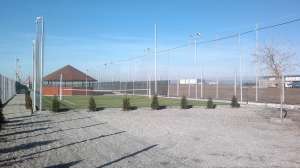 Inchiriere teren tenis camp si picior