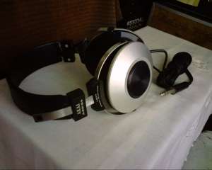 Casti  Akai Ase 24