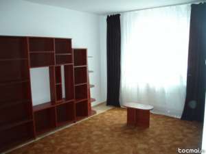Inchiriez apartament 3 camere in Astra
