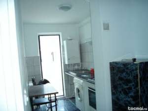Inchiriez apartament 3 camere in Astra