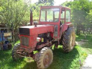 Tractor U651 echipat forestier