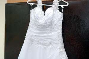 vand rochie de mireasa model 2009 deosebit