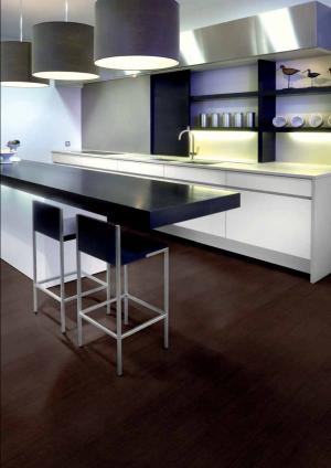 Parchet baie,   spatii umede