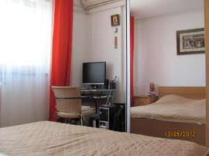 Vand apartament 2 camere zona Basarabia