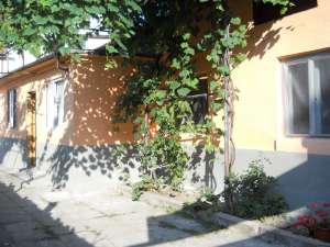 Vand pizzerie complet utilata + spatiu