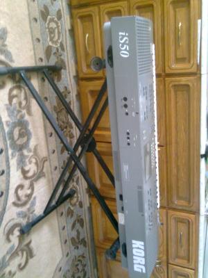 vand urgent  korg  is50  foarte  putin folosit doar in casa,     nota 9/10. pret  1300 ron