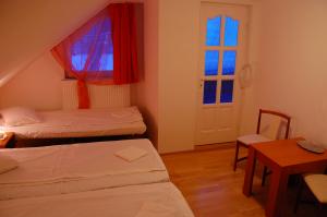 PRET ATRACTIV casa vila la munte complet mobilata si utilata