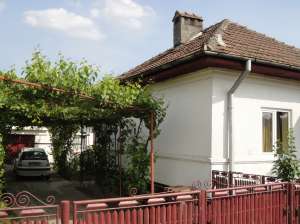 Vand casa Bujoreni