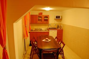 Casa noua 500 e /mp statiunea Izvorul Mures