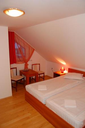 Casa noua 500 e /mp statiunea Izvorul Mures