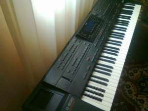 Vand Yamaha V50, ROLAND G-800 .KORG KONTROL49.ALESIS QX49