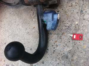 vand carlig de vw passat berlina-brek 2005-2011 original demontabil pe cheie