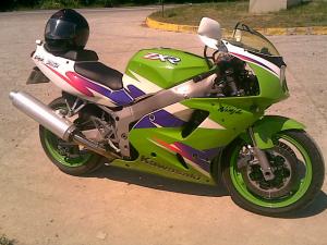 Vand Motor Kawasaki Ninja ZXR 750