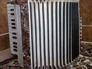 VAND ACORDEON MELODIA 12 BASI