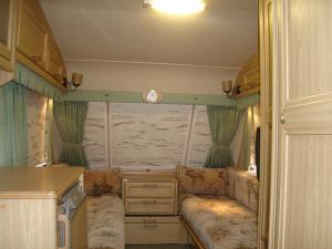 RULOTA ENGLEZEASCA ELDDIS 350/ 2 SPECIAL EDITION,   2- 3 LOCURI,   AN 1995