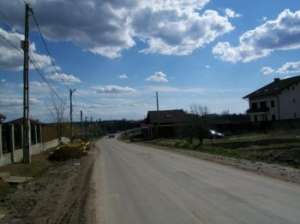 CORBEANCA ,   str Primaverii,   proprietar,  vand 1000mp