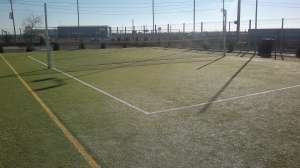 Inchiriere teren de tenis de camp si de picior