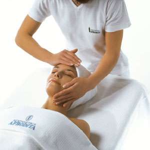 curs coafor cosmetica masaj si manichiura