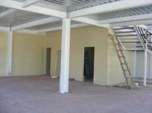 Inchiriez hala industriala pt multiple activitati in Rm.Valcea