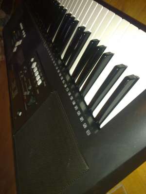 Clapa Yamaha PSR E333 Noua !
