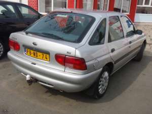 FORD Escort 1.6i 16V