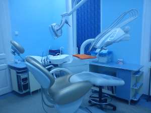 INCHIRIEZ  2 TURE IN CABINET STOMATOLOGIC