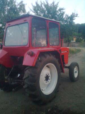 tractor u445 cu cabina,  1990