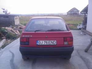 vand renault 19 chamade sau variante