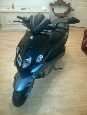 Scuter Malaguti F12R Phantom rulaj sub 1000Km