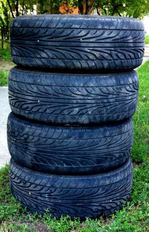 Vand 4 Anvelope Infinity 215/55.r16