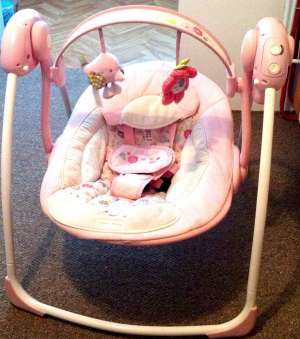 Leagan electric bebe Bright Starts