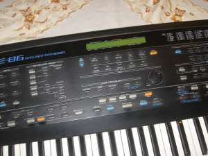 VAND ORGA ROLAND E-86