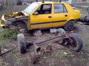 Dezmembrez Dacia Solenza Galbena 2004