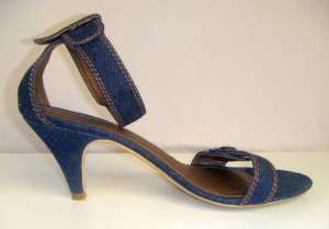 Sandale Bershka Jeans marimea 38,  NUMAI 99 RON