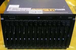 Vanzare IBM BladeCenter populat cu 9 servere Xeon