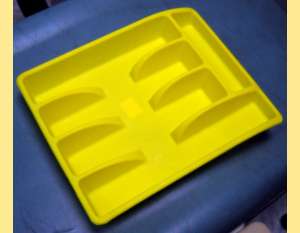 tava plastic compartimentare accesorii bucatarie galbena noua