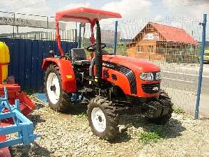 Tractor Nou