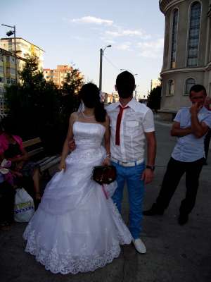 Vand rochie mireasa