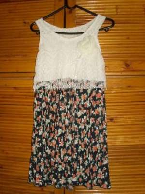 Rochie cu dantela