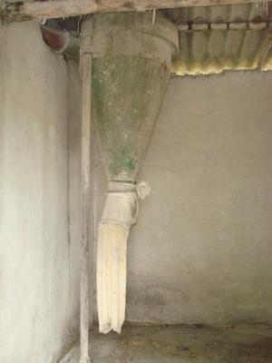 Vand moara cu ciocanele